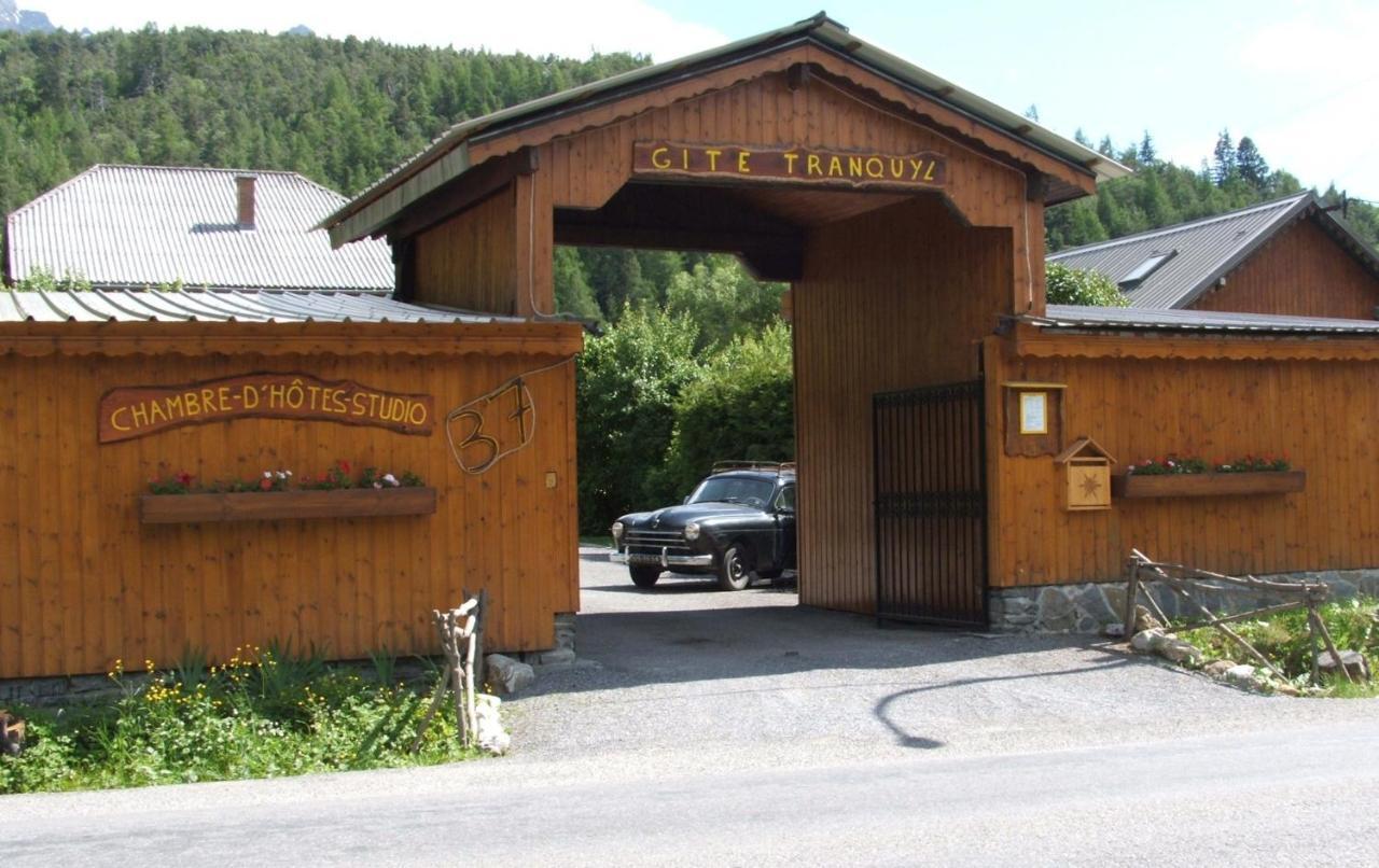 Maison d' hôtes Tranquyl Barcelonnette Exterior foto